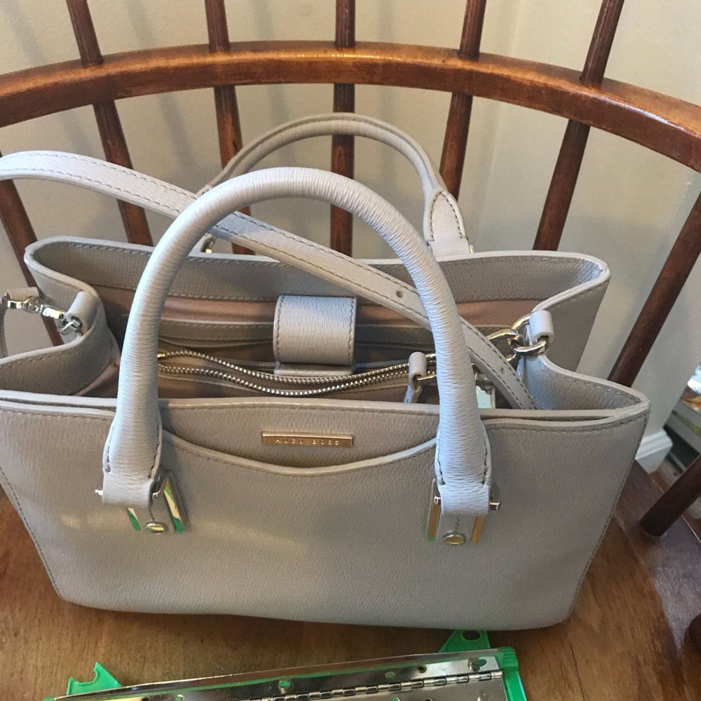 Hugo Boss Bag - Picture 7 of 8